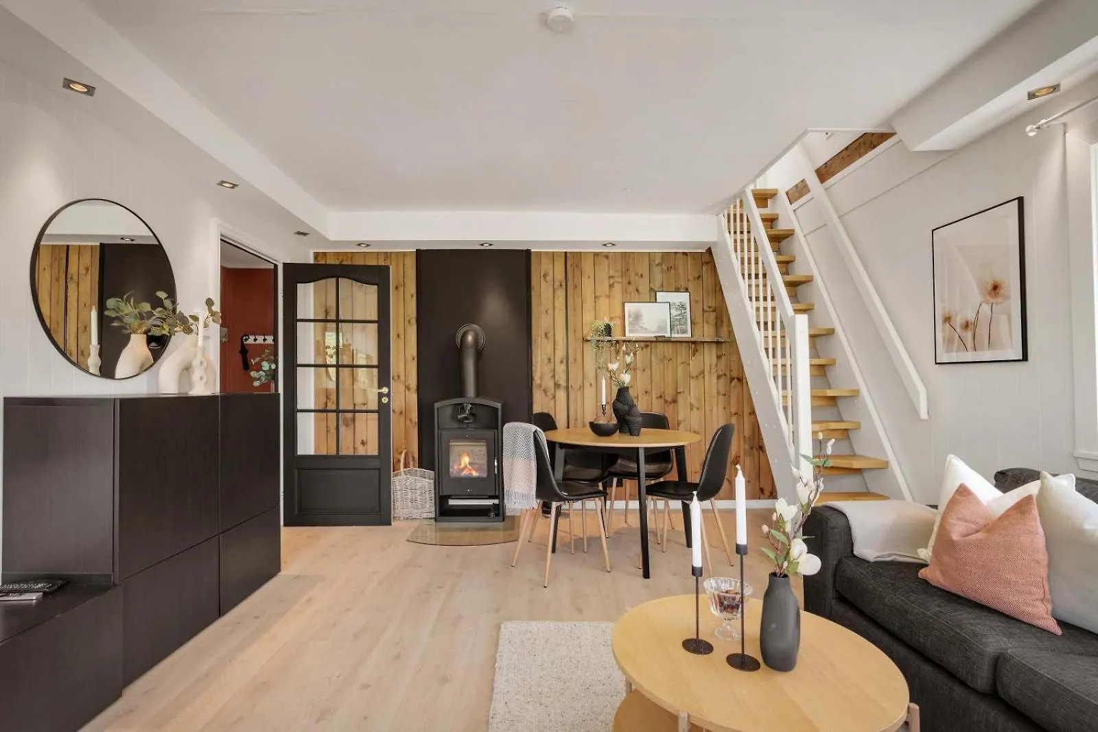 Roomsly Apartments - View & Comfort In One Spot 베르겐